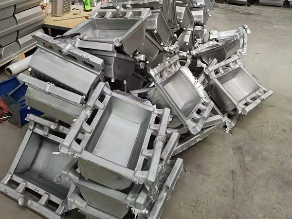 Low pressure cast aluminum product display Low pressure cast aluminum product display